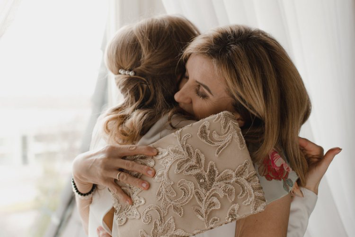 Top 10 Thoughtful and Memorable Gift Ideas for The Mother of The Bride