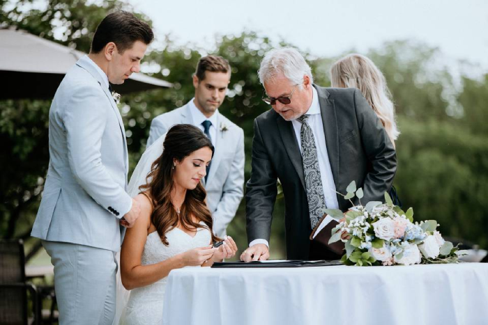 How to Plan a Wedding Ceremony