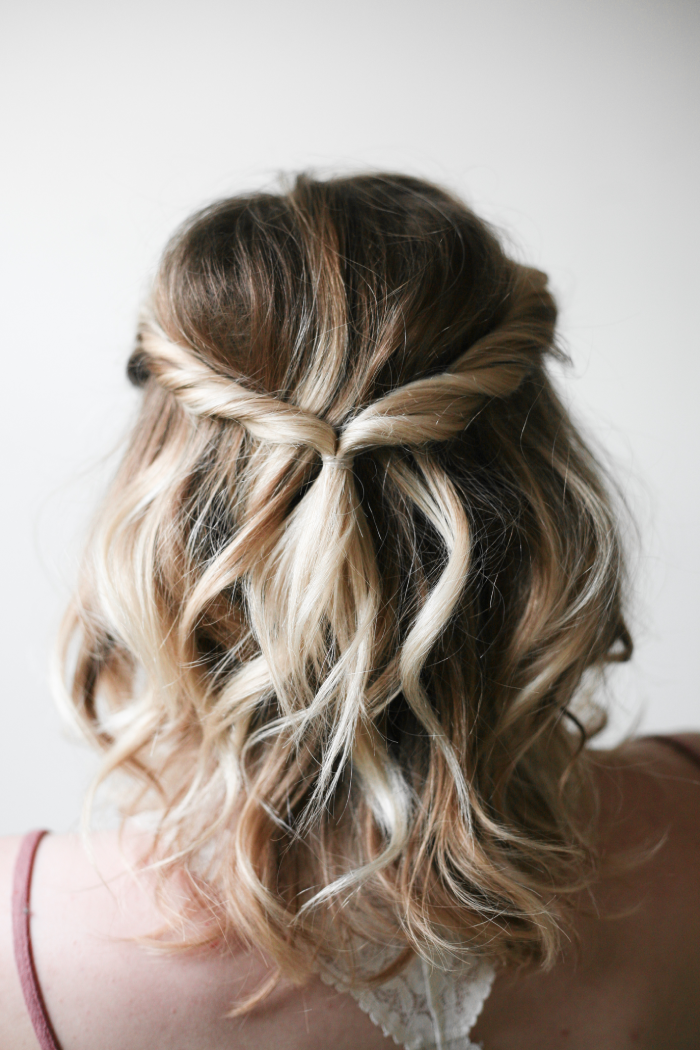 Romantic Twisted Half-Up Style