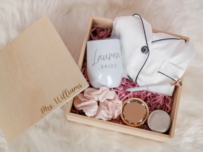 The Art of Wedding Gift Boxes