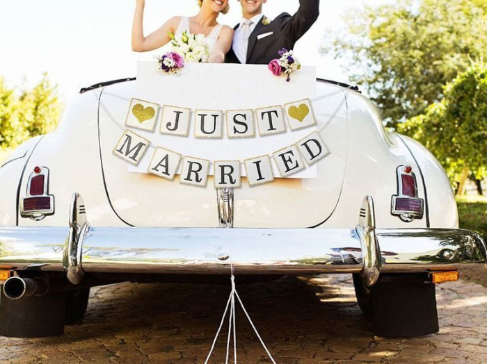 Turn A Car Into One Of Your Wedding Decorations