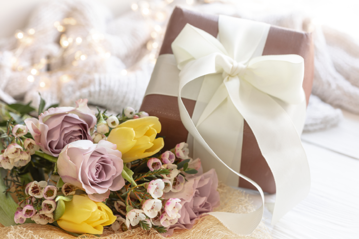 Top 20 gift Ideas for bride from groom