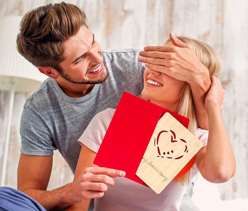 Finding the Perfect Wedding Anniversary Cards for Wife