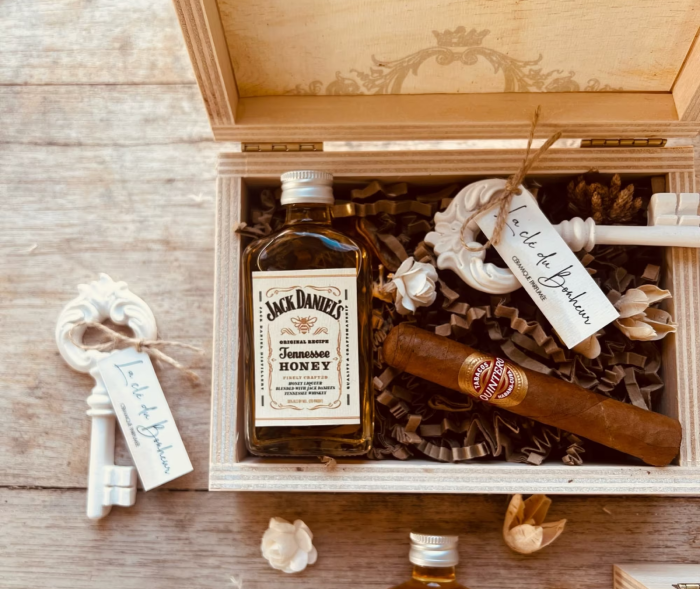 Low-budget Best Man Gifts to The Groom