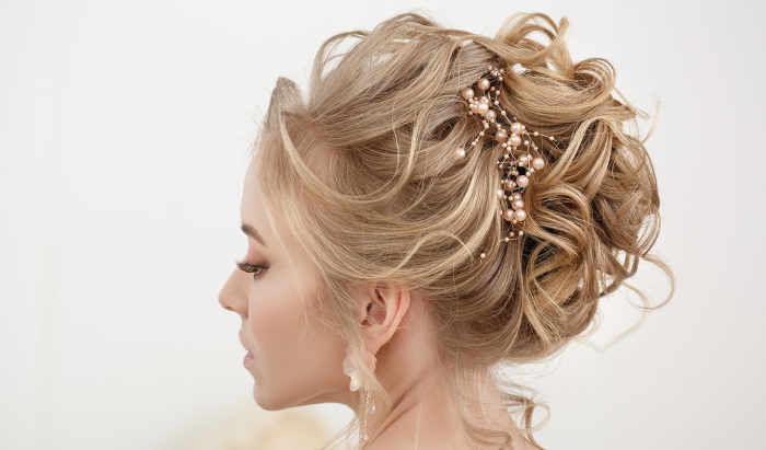 Unique and Gorgeous Messy Bun Wedding Hairstyle