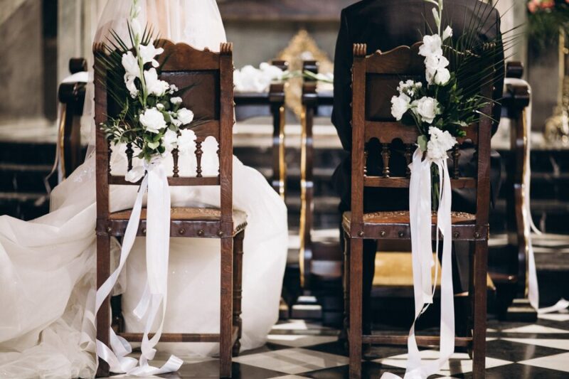 church wedding pew decor