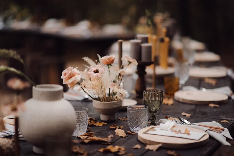 fall wedding table ideas for museum wedding