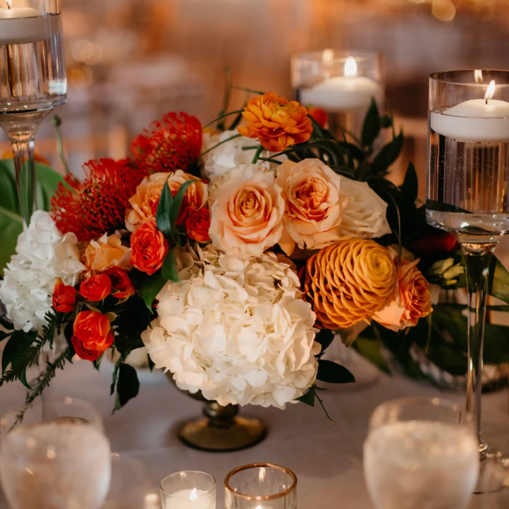 Centerpieces Flowers For An Autumn Wedding 