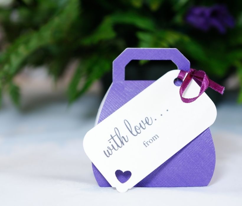 Choosing the Perfect Gift for Bride - Our Tips