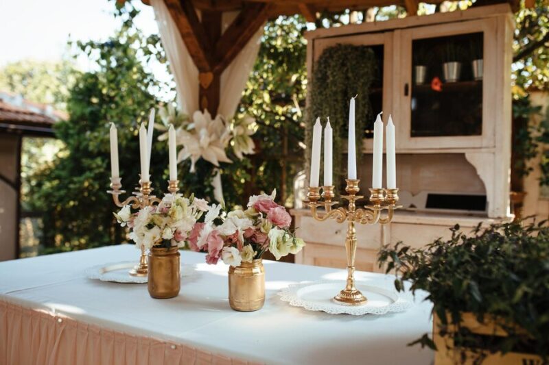 wedding at home decoration in rustic theme