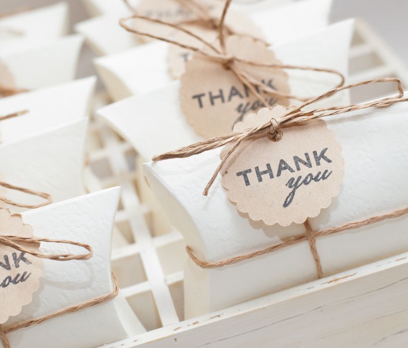 Tips on How to Choose a Thoughtful Wedding Gift for Bride