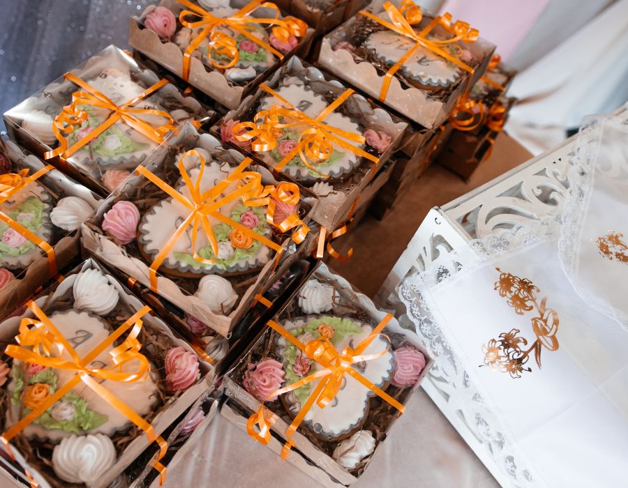 Selecting the Perfect Gifts for Guests at Weddings - Our Tips