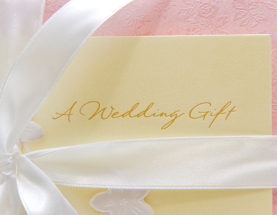 Importance of a Wedding Morning Gift for Bride