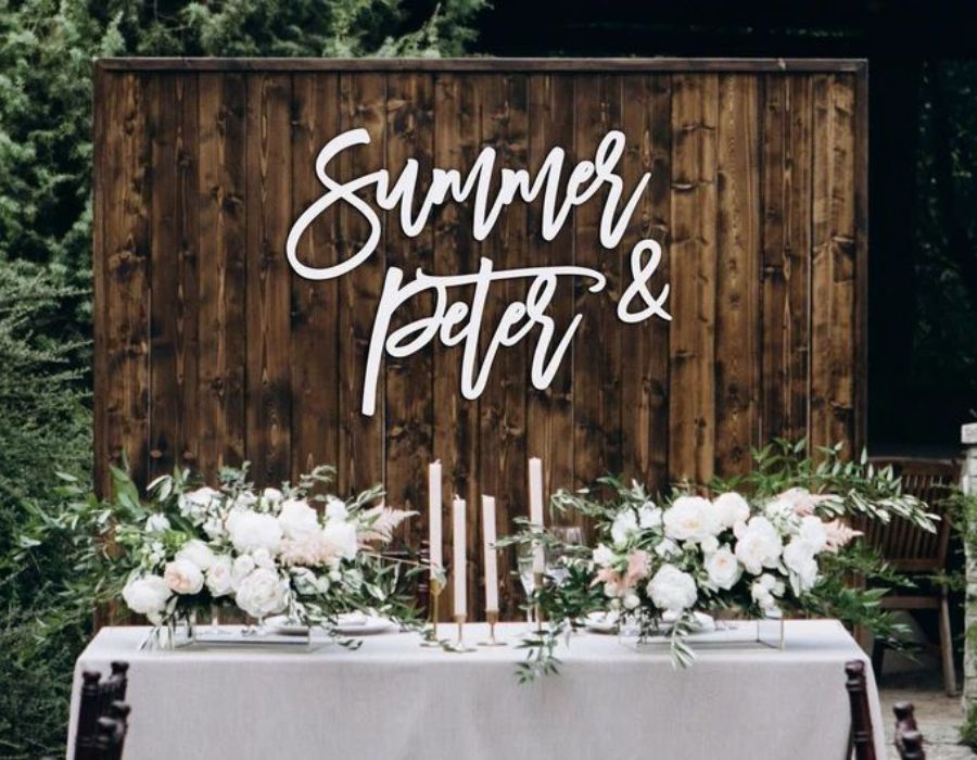 Rustic Engagement Party Table Decoration Ideas